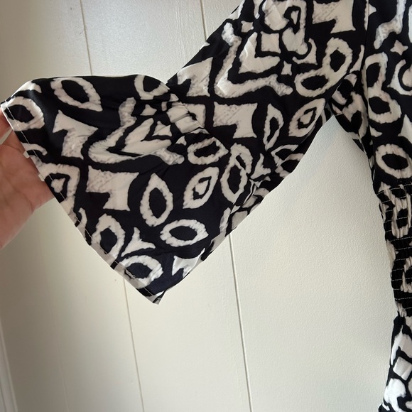 Women’s Dress - Picture 6 of 6